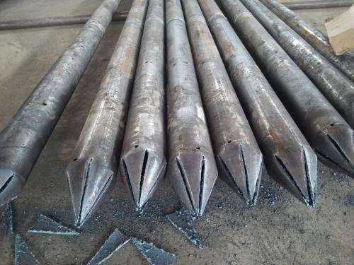 鋼花管土釘壓漿